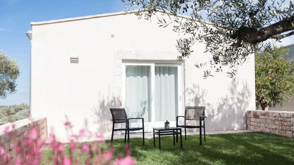 Villa Torre Bianca By Emily Hotels Polignano a Mare Exterior photo